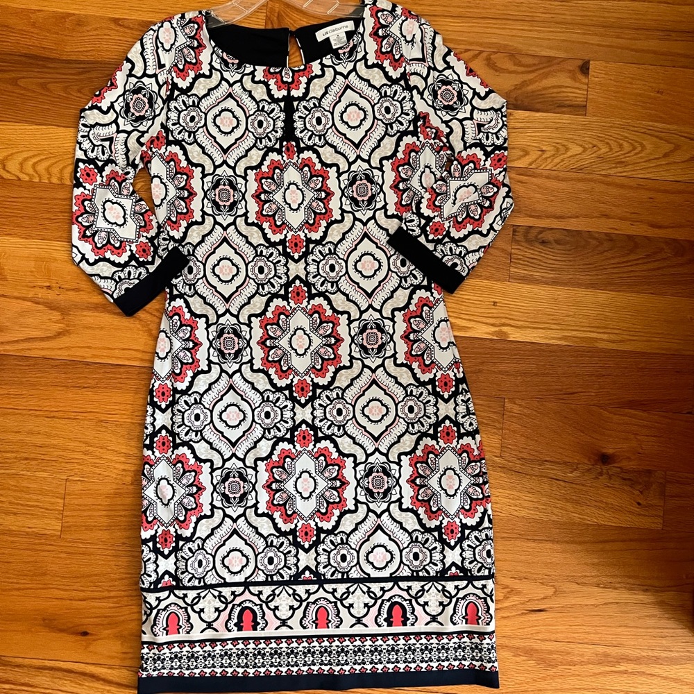 Liz Claiborne GUC size Medium